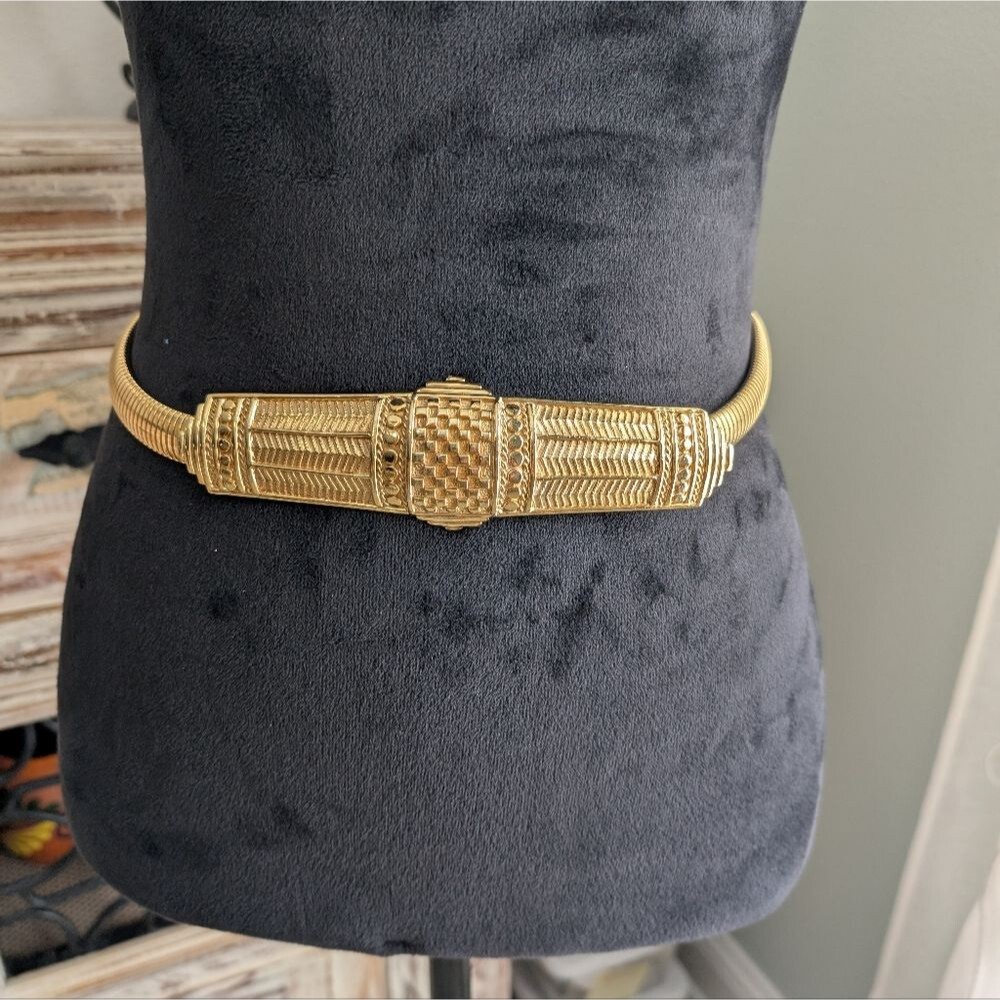 Accessocraft N.Y..C. Gold Tone Statement Stretch Belt, Vintage, 25"-31"